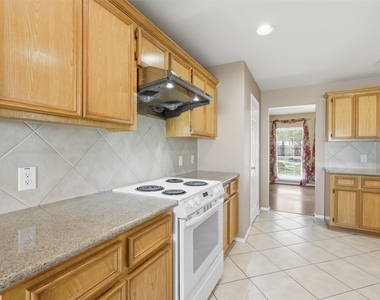 26038 Palmdale Estate Drive - Photo Thumbnail 17