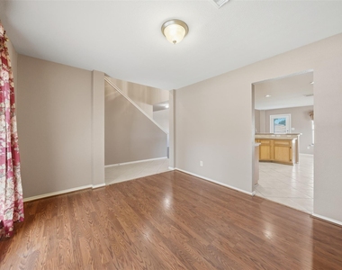26038 Palmdale Estate Drive - Photo Thumbnail 14