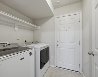26038 Palmdale Estate Drive - Photo Thumbnail 24