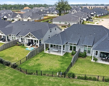1722 Anchor Breeze Drive - Photo Thumbnail 6