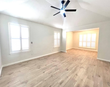 5012 N Nelson Avenue - Photo Thumbnail 15