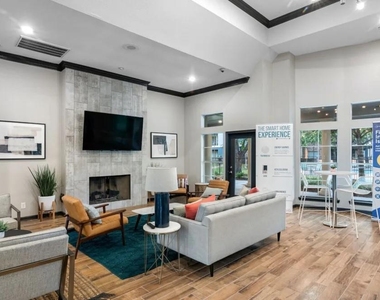 6565 Hollister Street - Photo Thumbnail 3