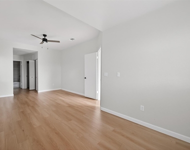 12215 Fetlock Drive - Photo Thumbnail 17