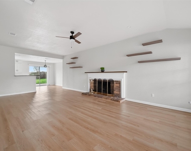 12215 Fetlock Drive - Photo Thumbnail 8
