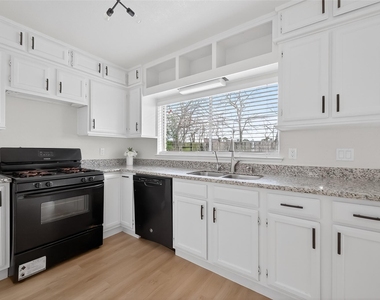 12215 Fetlock Drive - Photo Thumbnail 13