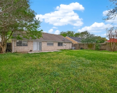 12215 Fetlock Drive - Photo Thumbnail 35