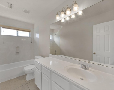 1443 Meadowhigh Lane - Photo Thumbnail 15