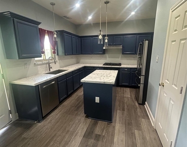 206 Cheswick Circle - Photo Thumbnail 12