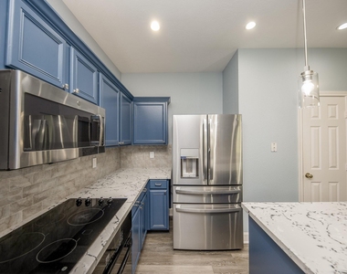 206 Cheswick Circle - Photo Thumbnail 14