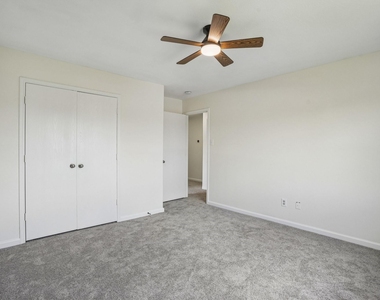 4419 Crossvine Avenue - Photo Thumbnail 28