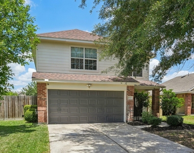 4419 Crossvine Avenue - Photo Thumbnail 2