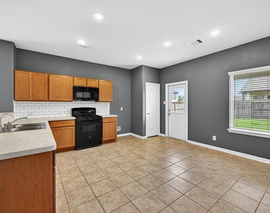 2429 Abbot Brook Drive - Photo Thumbnail 16