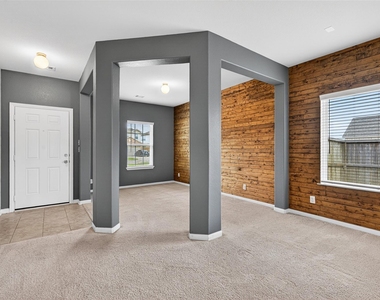 2429 Abbot Brook Drive - Photo Thumbnail 6