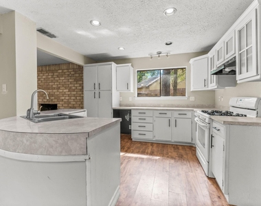 2015 E Lacey Oak Circle - Photo Thumbnail 12