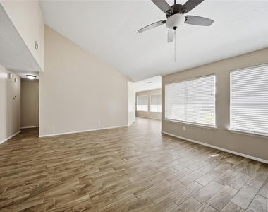 12642 Autumn Mill Drive - Photo Thumbnail 5