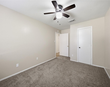 12642 Autumn Mill Drive - Photo Thumbnail 18