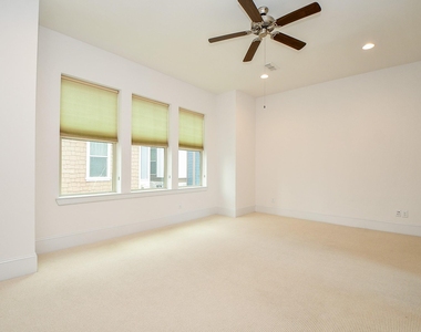 818 Yale Street - Photo Thumbnail 22
