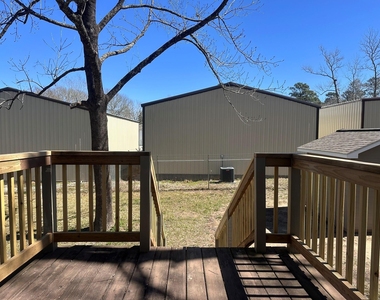 13868 Cedar Hill Drive - Photo Thumbnail 17