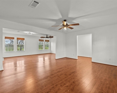 14621 Cedar Street - Photo Thumbnail 4