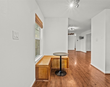 14621 Cedar Street - Photo Thumbnail 10