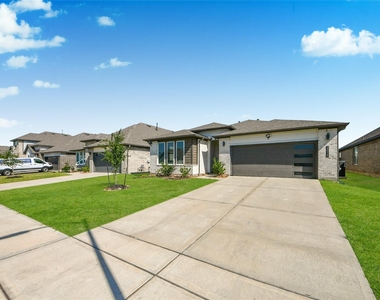 22510 Ginosa Trail - Photo Thumbnail 33