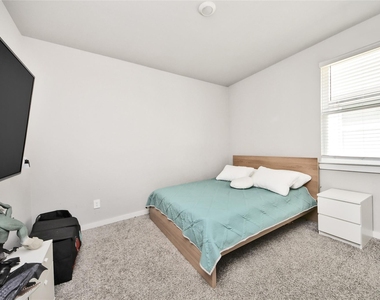 22510 Ginosa Trail - Photo Thumbnail 23