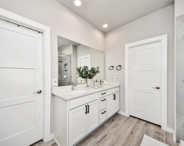 22510 Ginosa Trail - Photo Thumbnail 17