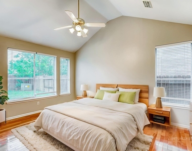 12831 Pheasant Lake Court - Photo Thumbnail 9