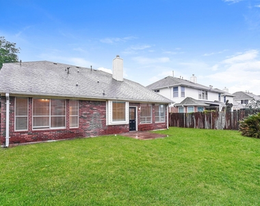 12831 Pheasant Lake Court - Photo Thumbnail 17