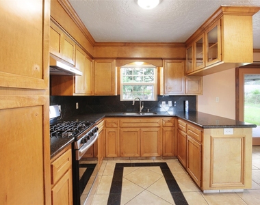 6923 Leader St Street - Photo Thumbnail 9