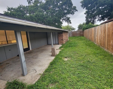 3822 Broken Elm Drive - Photo Thumbnail 16