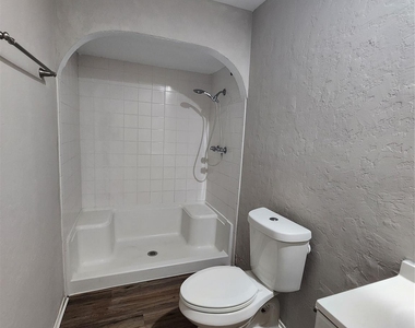 3822 Broken Elm Drive - Photo Thumbnail 11