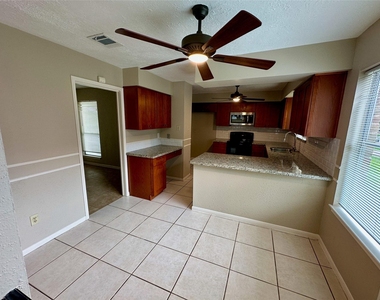 2711 Colony - Photo Thumbnail 5