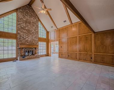18307 Champion Forest Drive - Photo Thumbnail 3