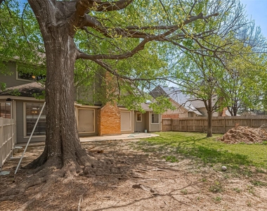 18307 Champion Forest Drive - Photo Thumbnail 43