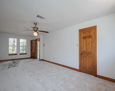 18307 Champion Forest Drive - Photo Thumbnail 33
