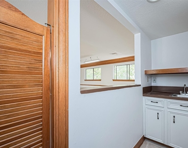 18307 Champion Forest Drive - Photo Thumbnail 31