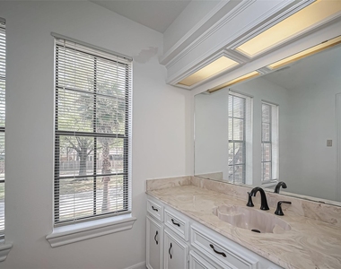 18307 Champion Forest Drive - Photo Thumbnail 23
