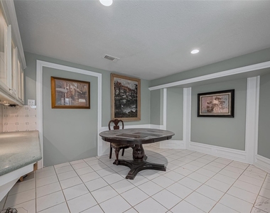 4015 Black Locust Drive - Photo Thumbnail 9