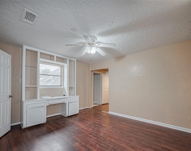 4015 Black Locust Drive - Photo Thumbnail 37