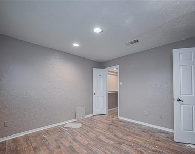 4015 Black Locust Drive - Photo Thumbnail 36