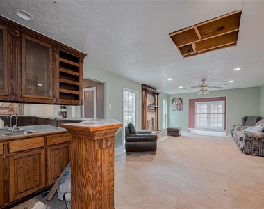 4015 Black Locust Drive - Photo Thumbnail 11