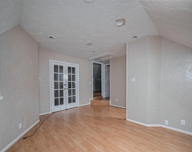 4015 Black Locust Drive - Photo Thumbnail 42