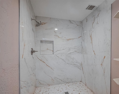 4015 Black Locust Drive - Photo Thumbnail 23