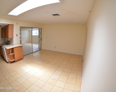 300 Darrow Avenue - Photo Thumbnail 14