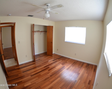 300 Darrow Avenue - Photo Thumbnail 21