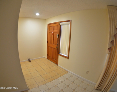 300 Darrow Avenue - Photo Thumbnail 6
