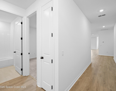 4362 Dockyard Drive - Photo Thumbnail 11