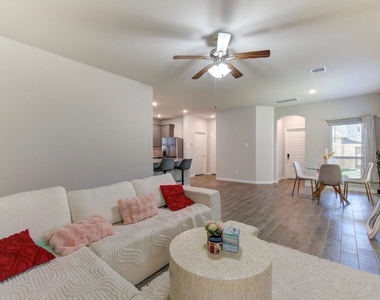22827 Ephesus Avenue - Photo Thumbnail 3