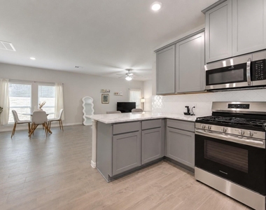 22827 Ephesus Avenue - Photo Thumbnail 6